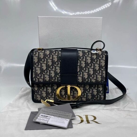 Dior Women Pre-Loved Bag Very Good Condition - Picture 1 of 9